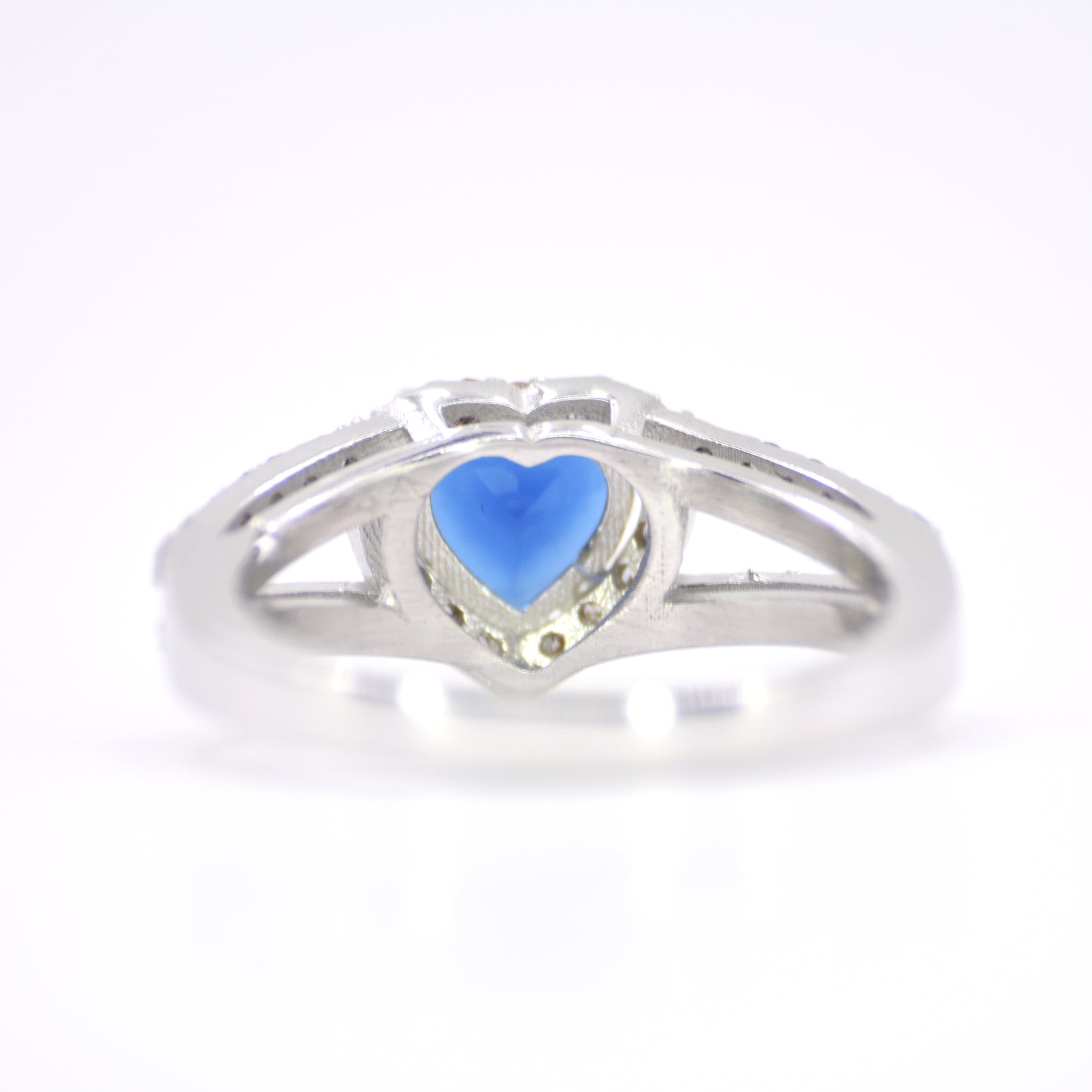 0.84 cts Natural Diamond - 2 cts Blue Quartz