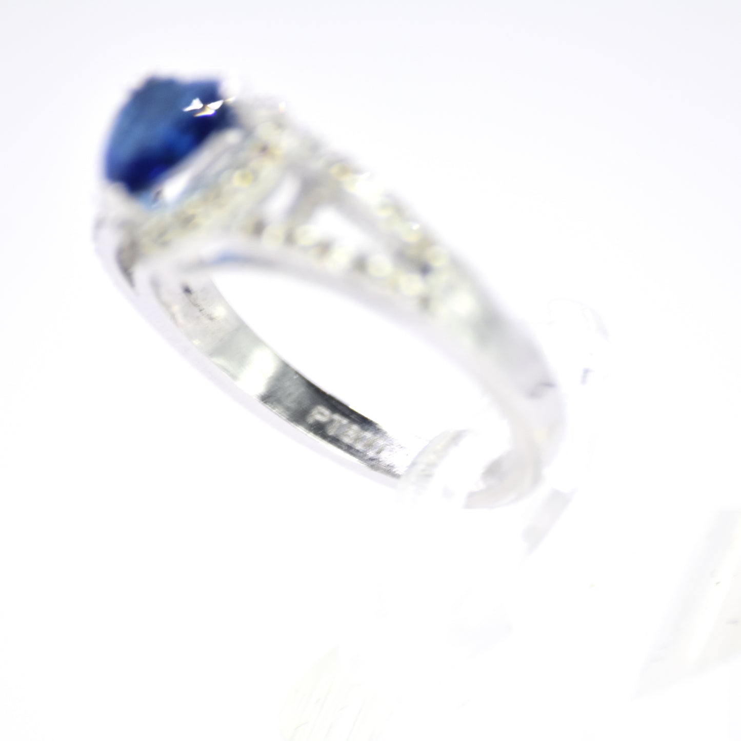 0.84 cts Natural Diamond - 2 cts Blue Quartz