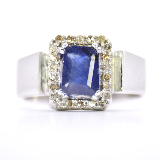 0.34 cts Natural Diamond - Sapphire 2.40cts. Rectangle Geometry