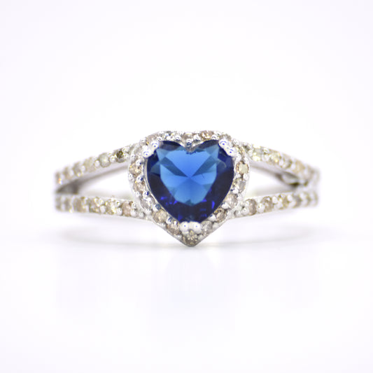 0.84 cts Natural Diamond - 2 cts Blue Quartz